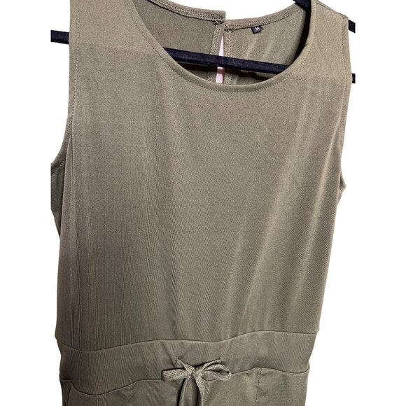 Green jumpsuit MEDIUM sleeveless  pockets wide legs stretch Comfortable - Picture 3 of 12